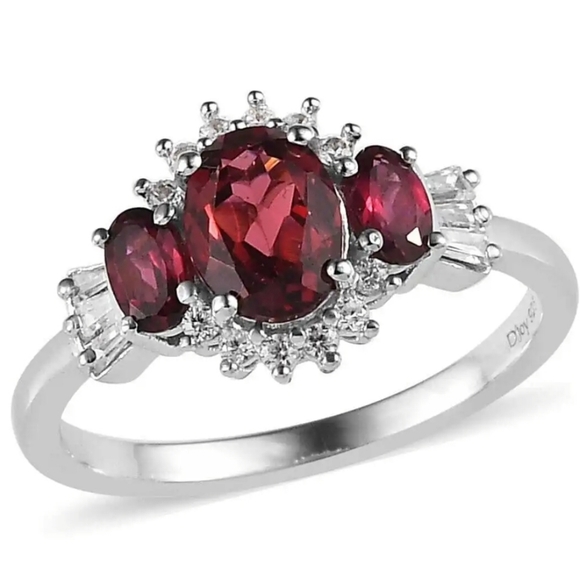 Genuine Tanzanian Wine Garnet Ring Platinum over Sterling Silver Sz 6! New - Picture 1 of 8